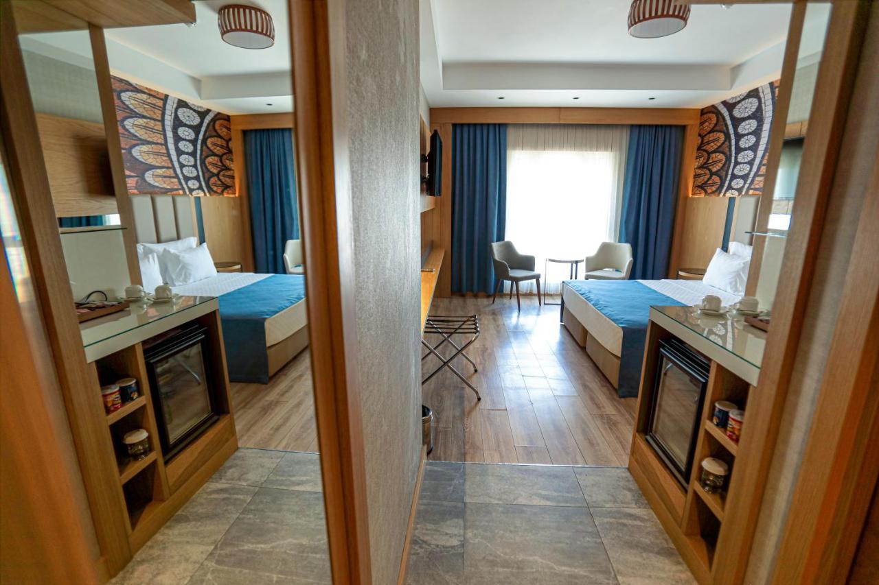 The Green Park Газиантеп Екстериор снимка A room at the hotel