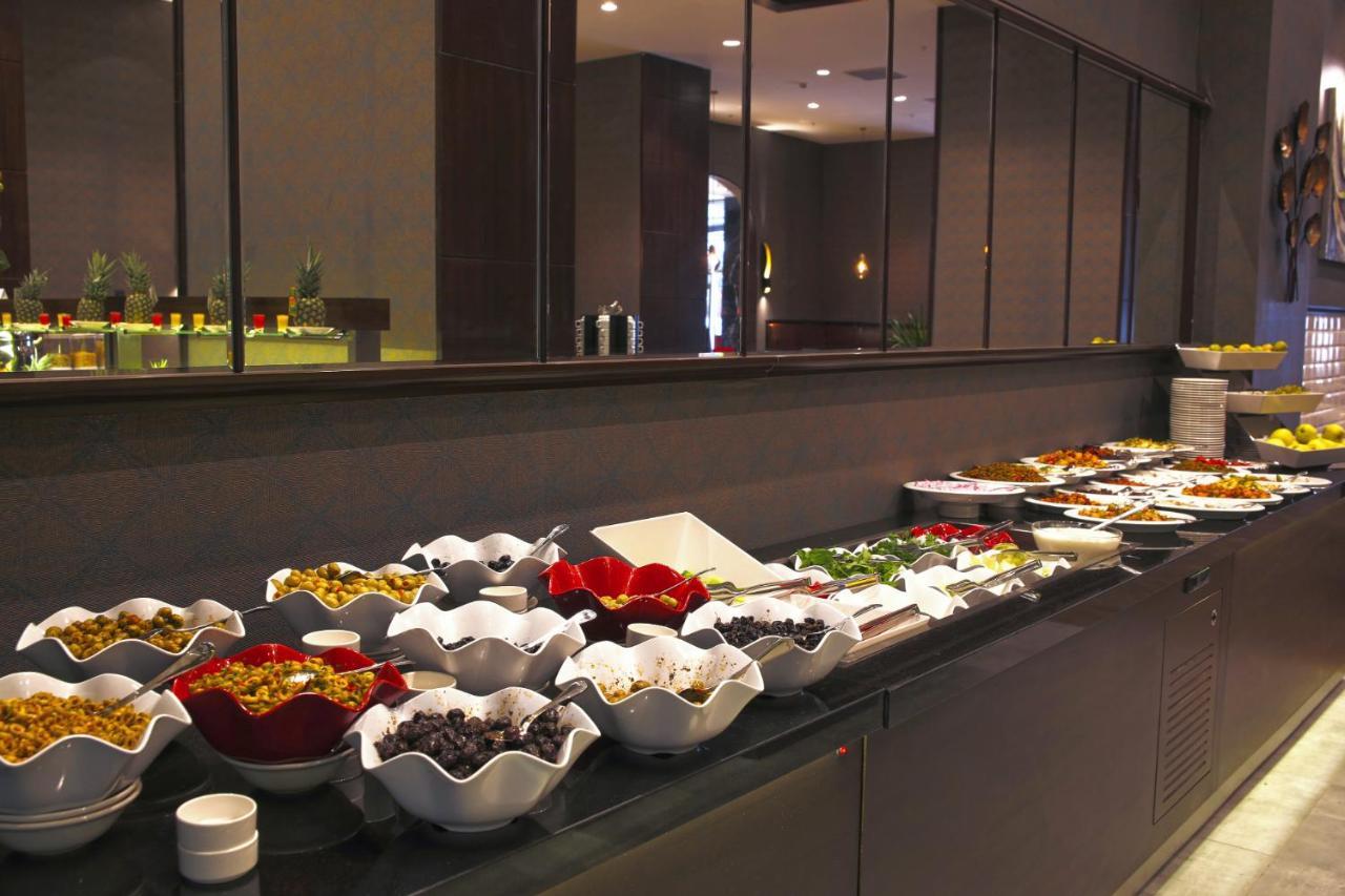 The Green Park Газиантеп Екстериор снимка A salad bar